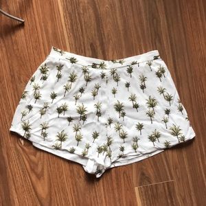 White Palm tree high waisted flowy shorts